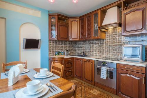 Lux-Apartments Большая Тульская, 54