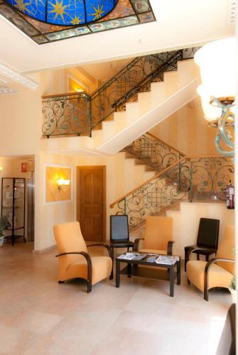 לובי, Abadia Burgos Camino Santiago in בורגוס