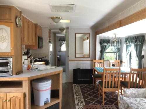 Garden Bay Hideaway - Glamping & RV in Garden Bay (BC)
