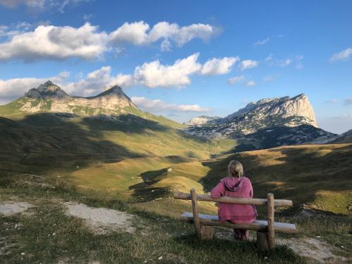 SutomoreLife, Sutomore (foto 2)