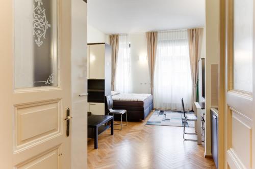 Hálkova Studio, Praha (fotografie 3)