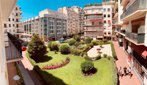 Cannes Croisette spacieux 3 pieces proximite hotel Marriott