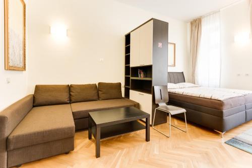 Hálkova Studio, Praha (fotografie 5)