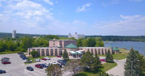 Best Western Inn On The Bay - Accommodation - Owen Sound