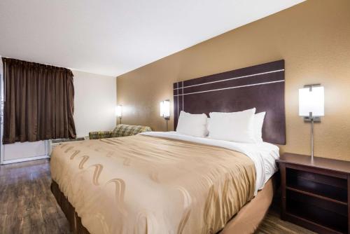 King Room - Non-Smoking