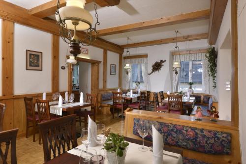 Restaurant, Gasthof Sonne in Imst