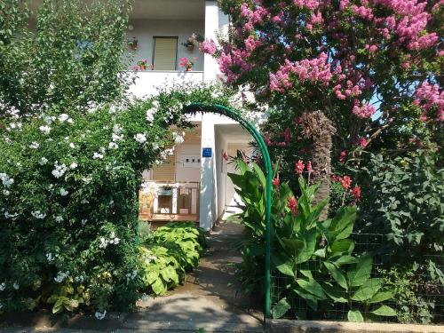  Apartment Mirjana, Pension in Fažana