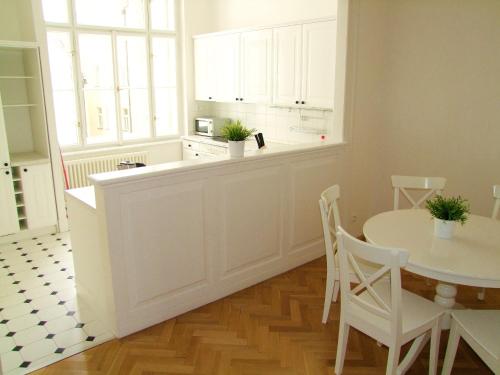 Charles Bridge Premium Apartments - image 10