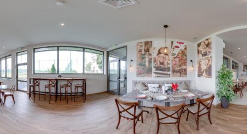 Restaurant, Court Inn in Panagyurishte