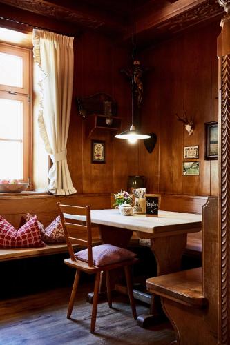 加斯霍夫丹尼維特酒店 (Gasthof-Hotel Dannerwirt) in 弗林特斯巴赫阿姆因