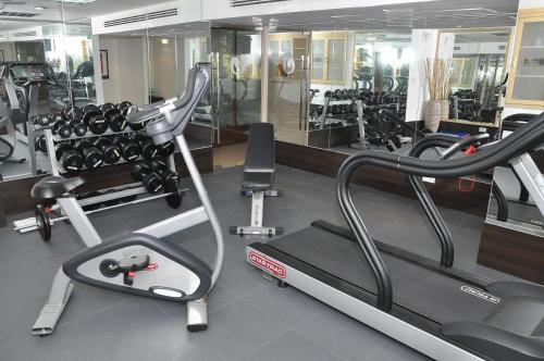 Phoenix Plaza Hotel Apartments - Fitness center