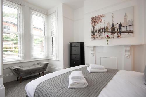 Flat A - Spacious ground floor, 1 bedroom apartment in Central Southsea, Portsmouth - Apartment