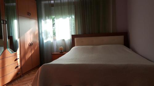 Entire nice apartment, in the center, Tirana (photo 9)