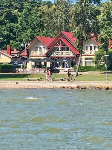 Kurenas, Juodkrantė
