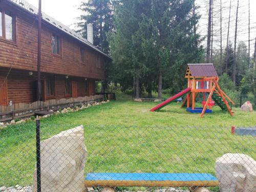 Krym, Yaremtche (photo 10)