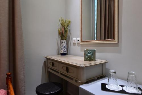 Tassos Rooms in Archea Korinthos