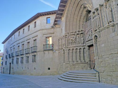 Calle San Bartolomé, 7 - 2. Piso Turístico gîte à louer Varea