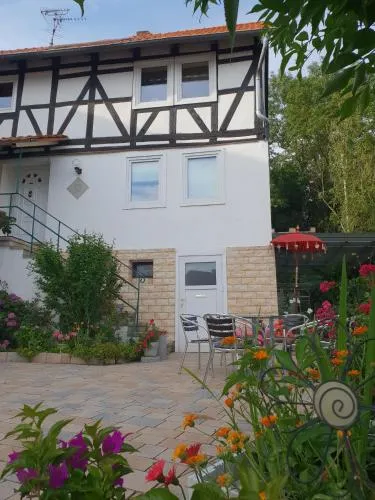 PURI FRANGIPANI Apartment in Felsberg, Deutschland