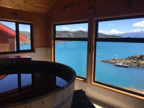 Patagonia Acres Lodge in ปวยร์โต กัวดัล