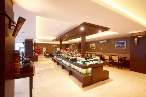 Food and beverages, Lynn Hotel by Horison in Bantul