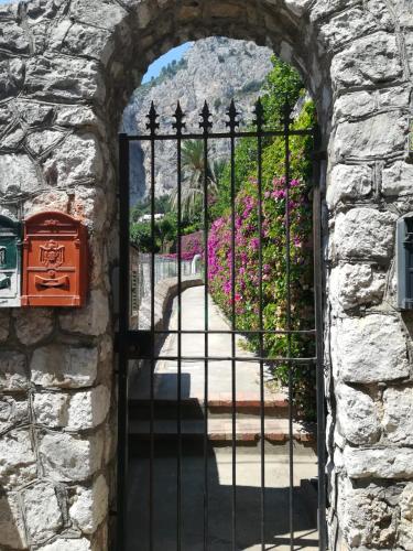  La Finestra sui Faraglioni in Capri