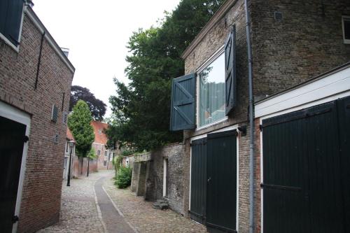 Koetshuis van de Oranjestam