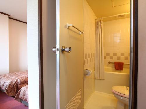 Twin Room image 1