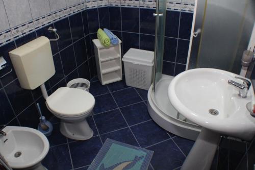Double Room 1 image 4