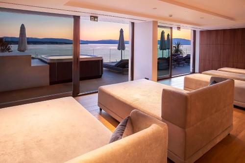 Luxury Hotel Riva - image 9