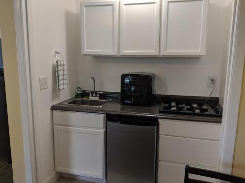 Clarence Inn Extended Stay - 주방