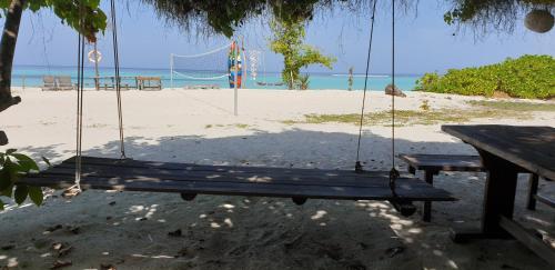 211935833 PERLA Dhangethi
