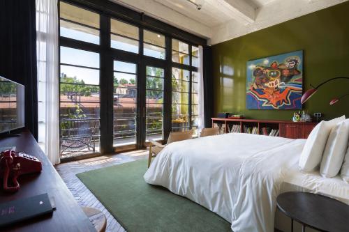 hotel photo