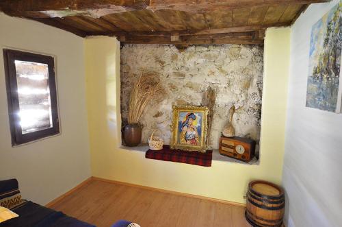 Pivnice Radosavljević - Ljubina brvnara (Pivnice Radosavljevic - Ljubina brvnara) in Rogljevo