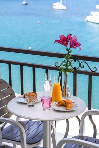 Pine Tree Boutique Apartments - image 10