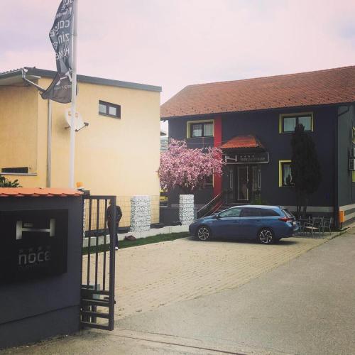  Guesthouse Noce in Zagreb