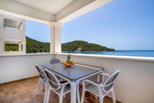 Pine Tree Boutique Apartments - image 14