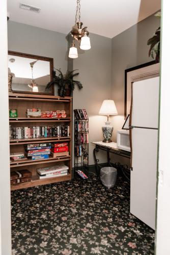 Inn at 835 Boutique Hotel in Springfield, USA