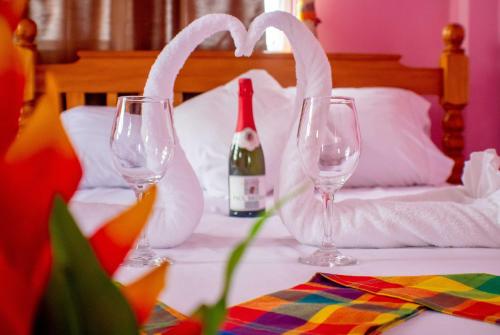 Food and beverages, La Flamboyant Hotel in Roseau