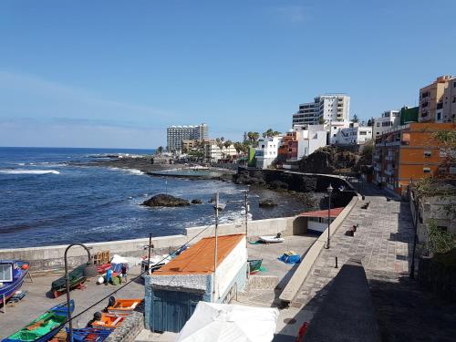  Surfing the Blue II, Pension in Punta del Hidalgo