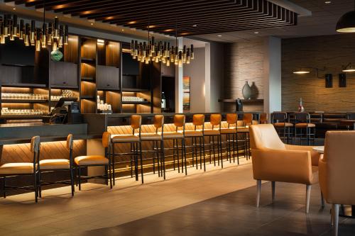 Hyatt Place Calgary Airport - image 4
