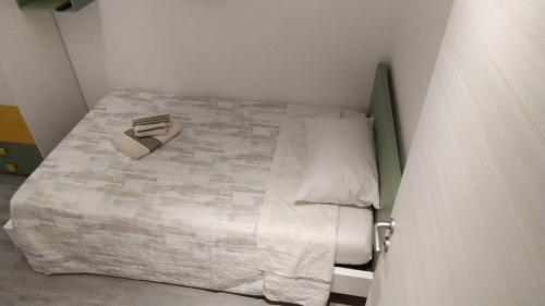 1 twin bed