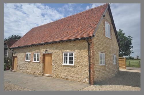 Court Farm Barns