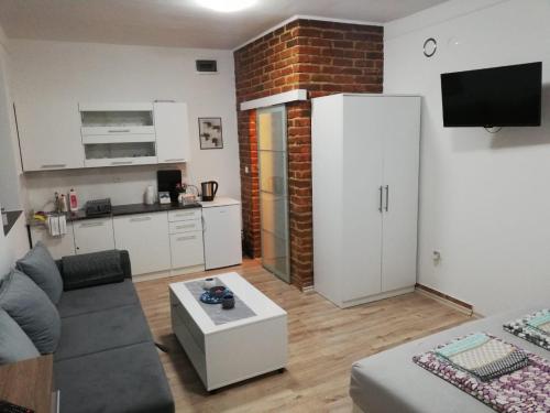 Helly's apartman - image 8