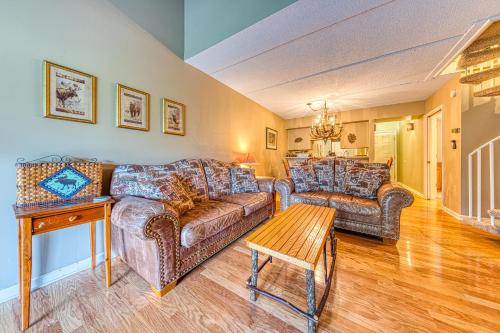 Alpine Condo & Cozy Bear Condo - image 4