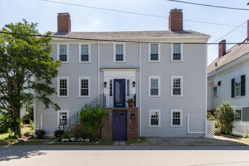 Olde New House - Apartment - Rockport