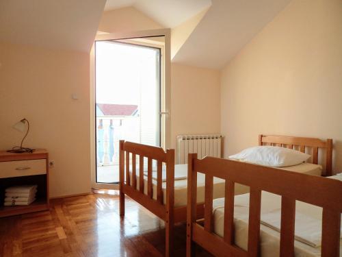 Apartments Anđela - image 5