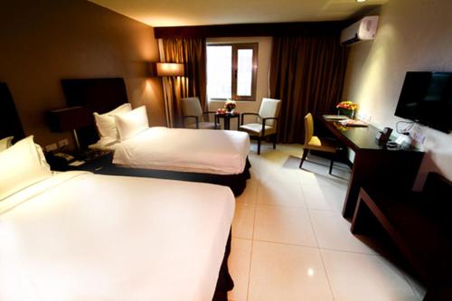 Mandarin Plaza Hotel in Cebu