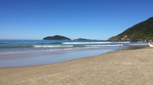 PÉ NA AREIA AGUAS DO SANTINHO (PE NA AREIA AGUAS DO SANTINHO) in Santinho Beach