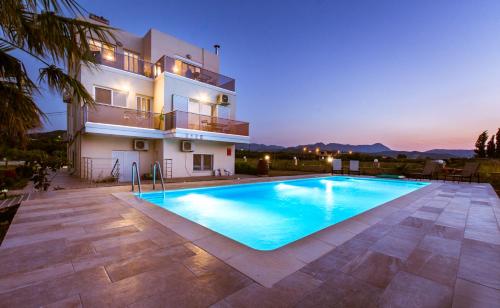  Martimi Apartments, Pension in Kissamos bei Lourdhianá