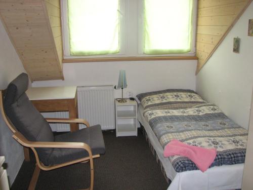 Single Room with Shared Shower and Toilet